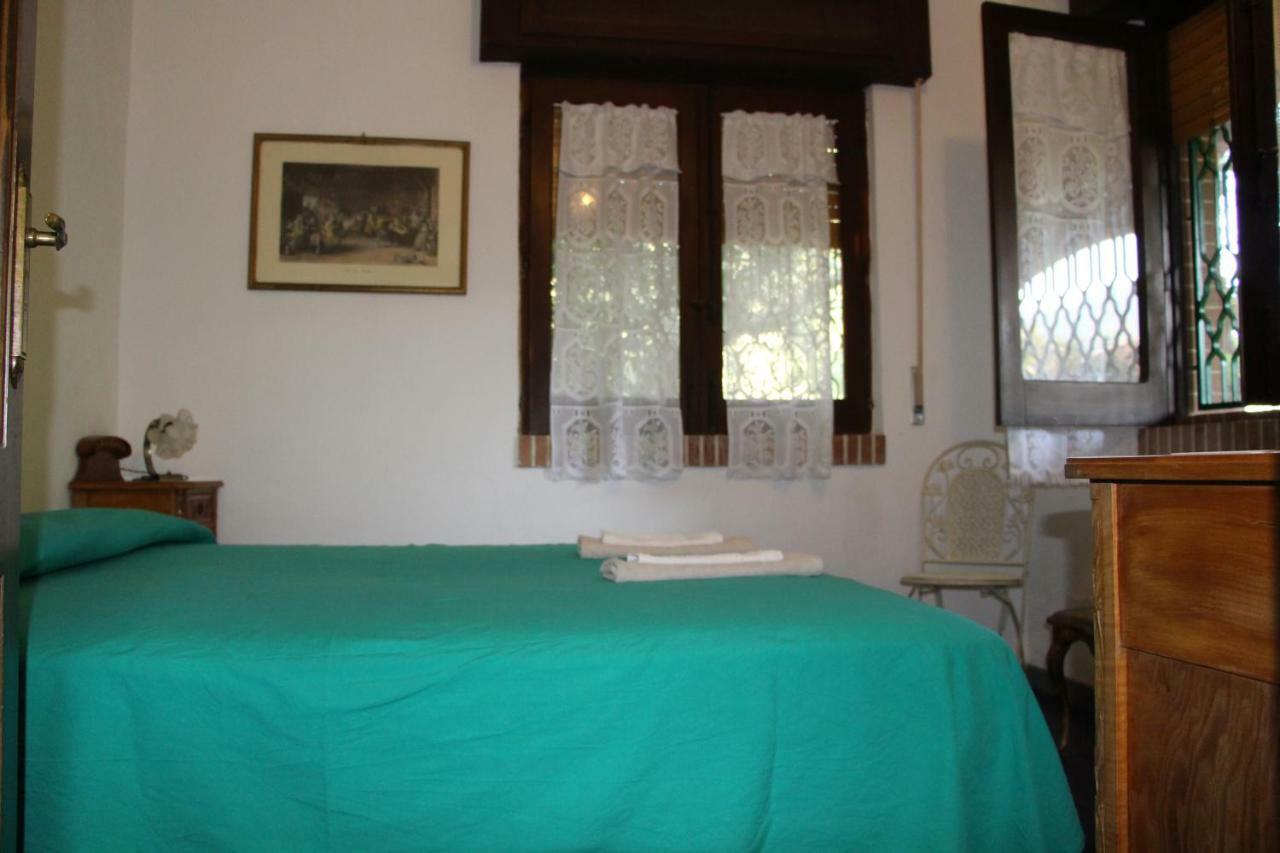 La Casa Dell'Antiquario Guest House Graniti Exterior photo